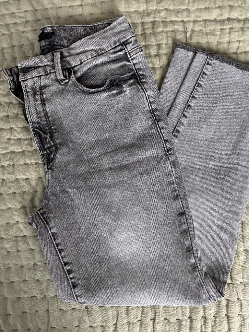 Good American straight leg grey acid wash jeans Size 6